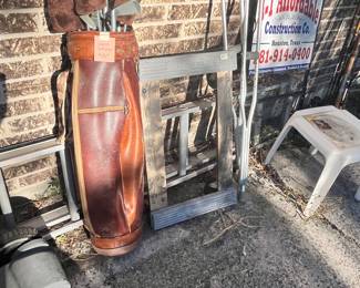 VINTAGE GOLF CLUB SETS