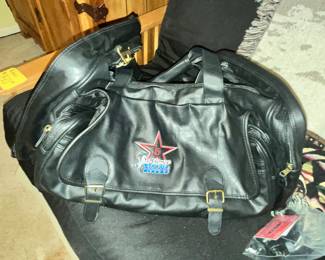 BRONCO BILLYS DUFFLE BAG
