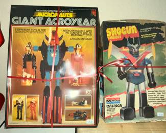 MICRONAUTS GIANT ACROYEAR & MONOGRAM MODEL OF SHOGUN "MAZINGA"