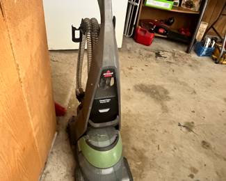BISSELL FLOOR CLEANER