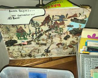 VINTAGE MARX BATTLEGROUND SET - APPEARS COMPLETE