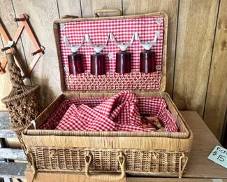 "A PIK-A-NIK BASKET, BOO BOO!!"