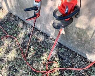 HEDGE TRIMMERS