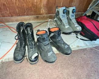 OUTDOOR BOOTS