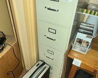 4DR METAL FILE CABINET