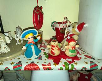 LOTS OF VINTAGE CHRISTMAS!