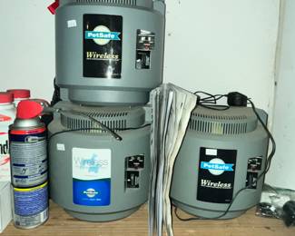 "PETSAFE" WIRELESS PET CONTAINMENT SYSTEM