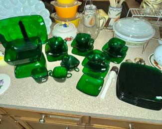 FOREST GREEN ANCHOR HOCKING "CHARM" BREAKFAST WARE