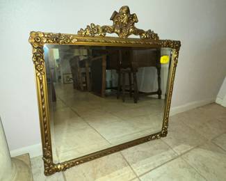WONDERFULLY ORNATE WALL MIRROR