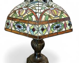 Tiffany-Style Stained Glass Table Lamp