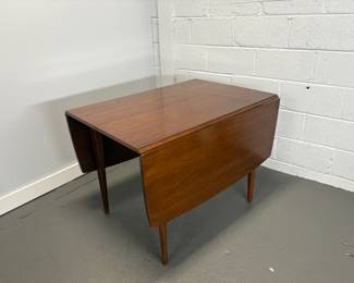 Broyhill Midcentury Drop Leaf Dining Table