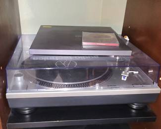 Audio-technica turntable