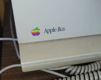Apple IIGS computer