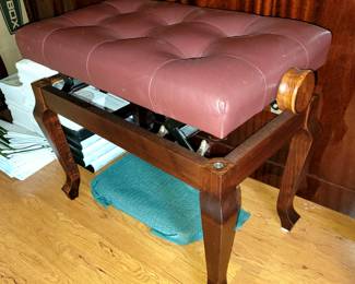 Rieger Kloss model 122 Demichippendale upright piano and adjustable bench