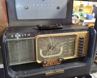 Zenith Trans-Oceanic radio