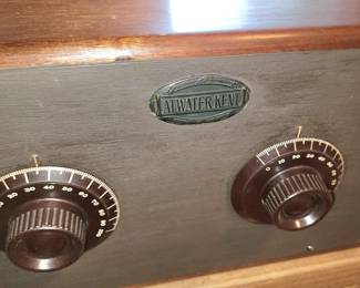 Vintage Atwater Kent radio