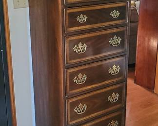 Drexel lingerie chest