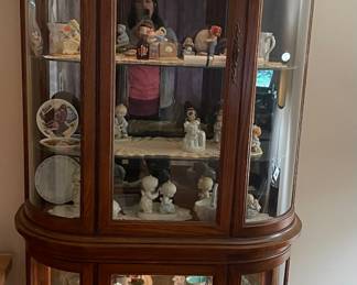 VTG Lighted Curio Cabinet. For Sale Now!
