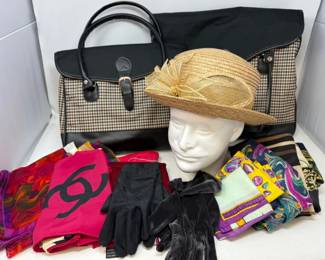 236 SilkScarvesGlovesBetmarHatHandbagTote