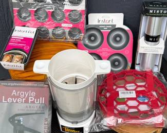 192 NIPInstantPotPansMistoTaterTwisterArgyleLeverPullCorker