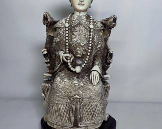 136 ResinChineseEmpressStatue