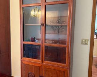 21 4DoorRoseWoodDisplayHutch