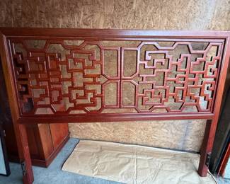 246 RosewoodHeadboardBeautyrestAnniversaryMattressBoxspring