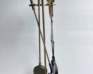 126 VintageBrassMallardDuckHeadFireplaceSet