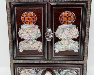 226 MotherofPearlInlayBlackLacquerTreasureBox