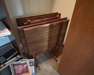 Wood tv tray set