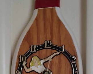 bowling pin clock