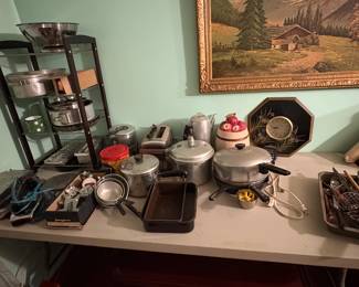 Assorted Kitchen Items