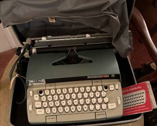Smith - Corona Electra 120 -  Electric Typewriter