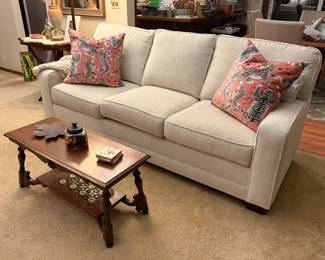 King Hickory Sofa, like new!