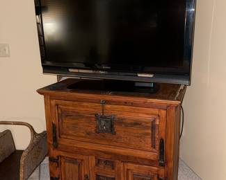 Sony TV, wood cabinet with hardware and key