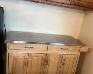 Kitchen island cart