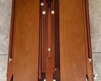 Portable wood easel