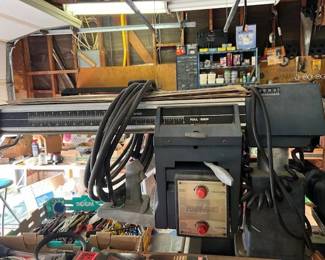 Radial arm saw