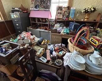 Vintage toys, dolls, horses