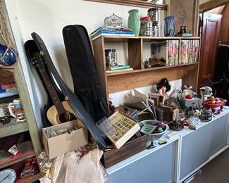 Guitar, collectibles, books, holiday