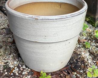 Ceramic planter
