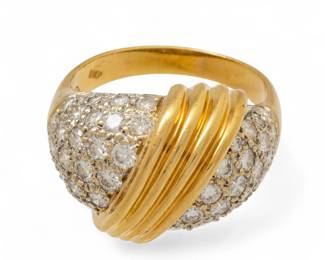 Lot 65
Diamond And 18KP Gold Ring, Size 9 11 g 1 PC