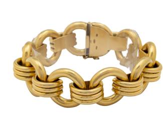 Lot 33
18K Yellow Gold Bracelet, Italy, Hinged L 8.2" 82 g