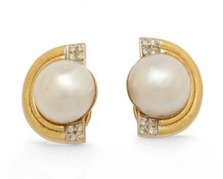 Lot 64
14k Yellow Gold, Mabe Pearl And Diamond Clip Earrings 1960, H 1" 15 g 1 PAIR