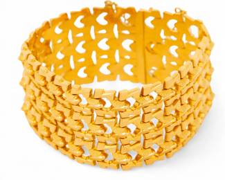 Lot 42
18K Yellow Gold Wide Bangle Bracelet W 1.2" L 7.7" 47 g 1 PC