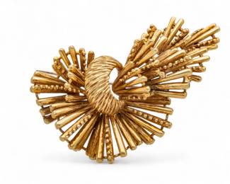 Lot 20
18K Yellow Gold Pine Needle Brooch, Morse Bros. N.Y. W 3.2" 24 g