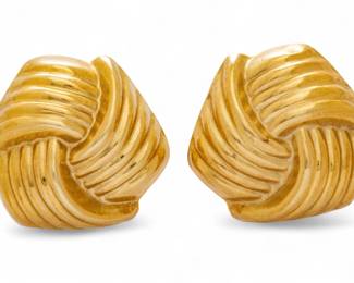 Lot 60
14K Yellow Gold Classic Earrings, Italy 7 g 1 PAIR