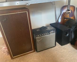 Amplifier and vintage speaker