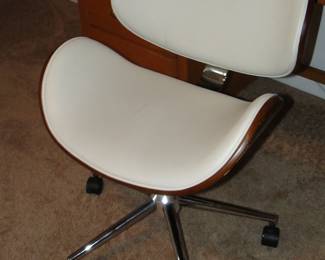 MCM Style office chair