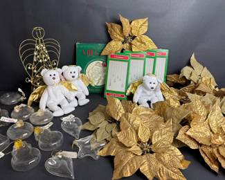 Charming holiday dcor assortment including a La Gioconda handpainted Italian ceramic star dish and